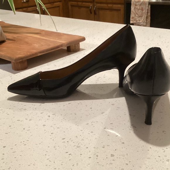 Elegant Black Women's Kitten Heels - Picture 5 of 5